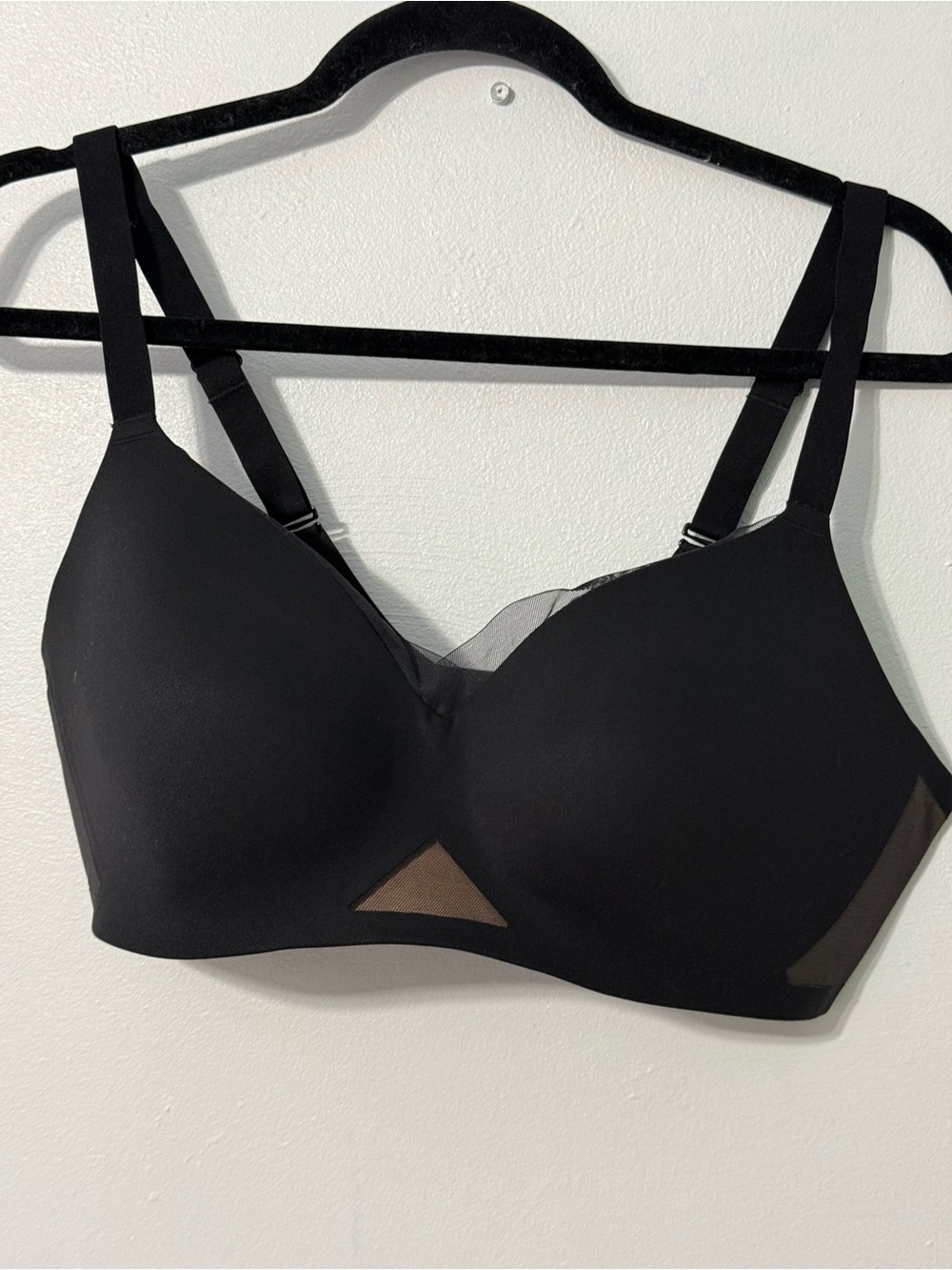 Honeylove Cross Over Black Mesh Panel Wireless Bra STYLE#BRBR00048 36D - Picture 1 of 6